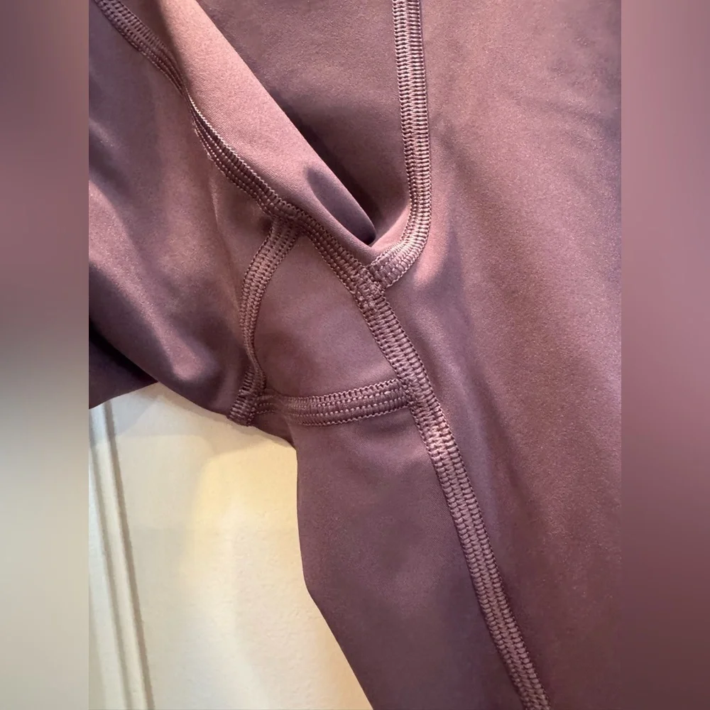 Lululemon On Pace Crop 21
